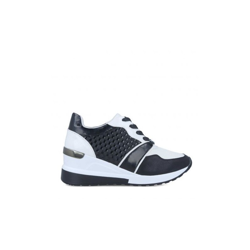 Black Sneakers