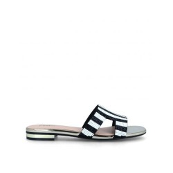 H flat sandals