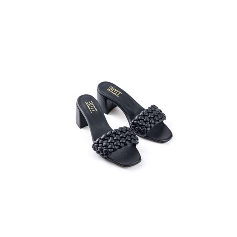 Sandalia pala trenzado negro Sandalia pala trenzado negro