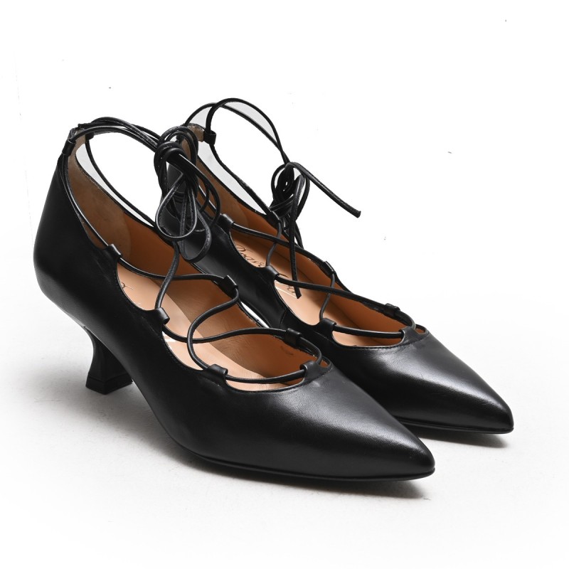 Crossed Straps Heel Shoe Crossed Straps Heel Shoe