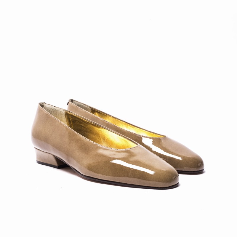 Patent Leather Heel Shoes